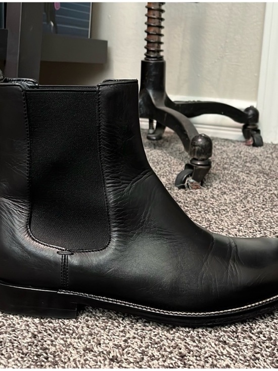 Gucci Black Leather Chelsea Boots